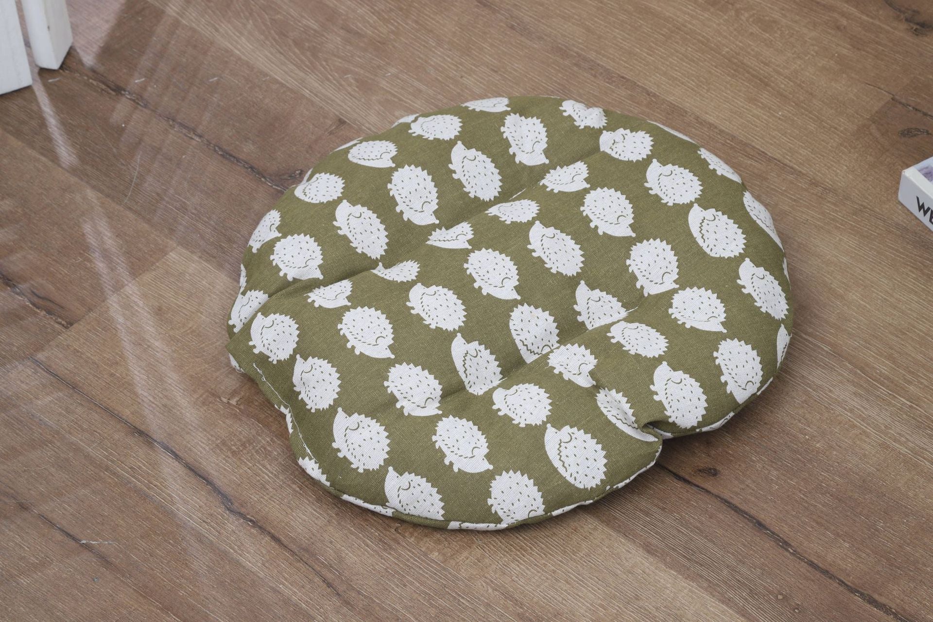 Rattan Woven Cat Bed with Cotton Pad